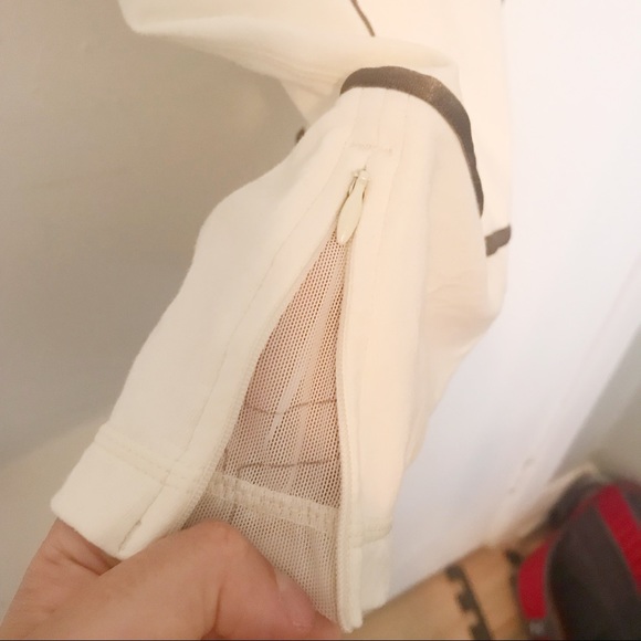 Lululemon mesh tank top size 4 - Picture 3 of 7